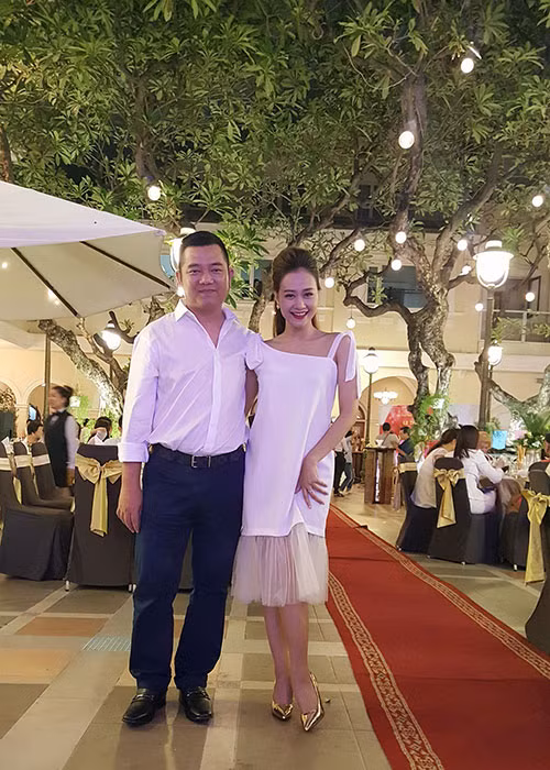 Hà Thúy Anh rất được lòng gia đình Tuấn Mario ngay từ khi hẹn hò. Ảnh: FBNV