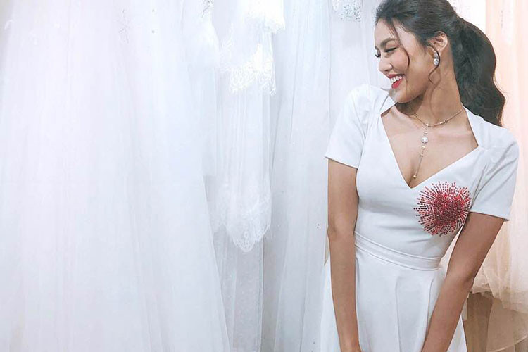 Lan Khuê rạng rỡ sau tin đồn sắp kết hôn.