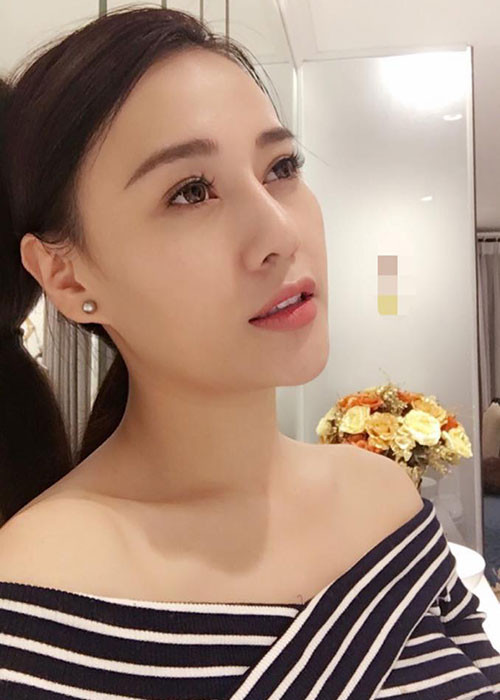 Mối tình thứ hai của Phương Oanh kết thúc cách đây hơn 1 năm. Nữ diễn viên cho hay cô hiện khó mở lòng dù được nhiều người đàn ông theo đuổi. Ảnh: FBNV
