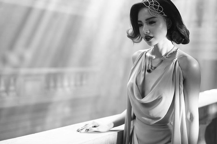 Đinh Ngọc Diệp bày tỏ tâm trạng đang bâng khuâng là một trong những tin tức sao Việt trong ngày 7/6.