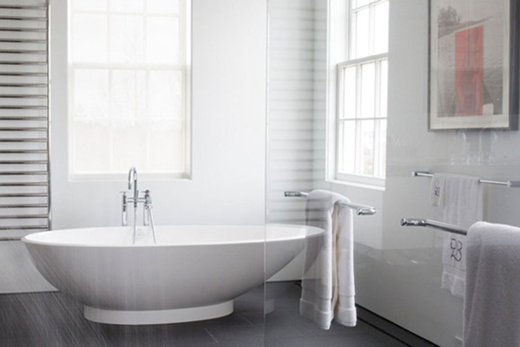 Nhìn bên ngoài, bạn sẽ thấy cấu trúc khá bình thường nhưng khi bước vào trong mới thật sự ngỡ ngàng.