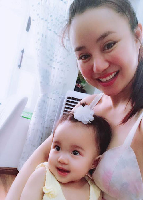 Con gái của Vy Oanh ngày càng xinh xắn, đáng yêu.