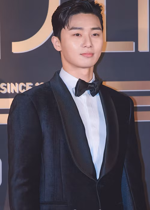 Park Seo Joon từng vướng tin đồn phim giả tình thật với Baek Jin Hee, Hyorin. Tuy nhiên, anh một mực phủ nhận. Ảnh: topstarnews