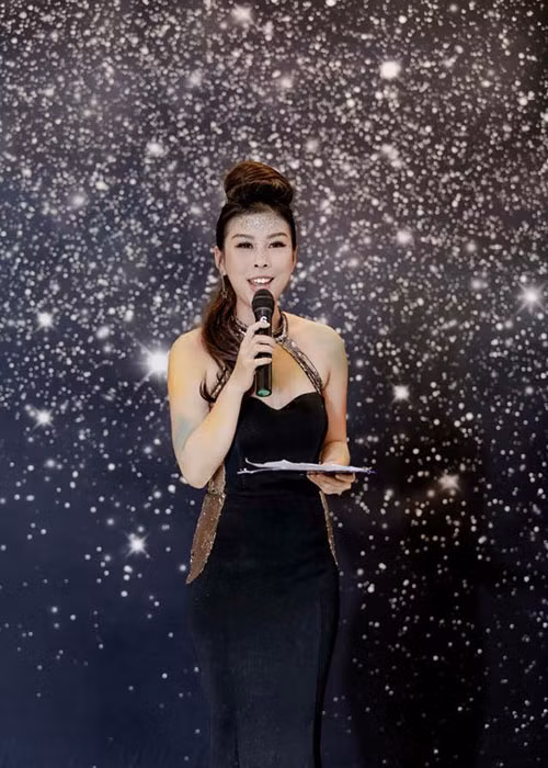 Vân Anh trở thành cái tên được nhiều người hâm mộ bóng đá tìm kiếm sau lần xuất hiện tại "Nóng cùng World Cup 2018".