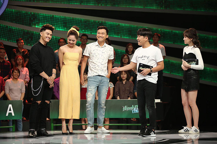 Xuân Nghị hiện hạn chế tham gia gameshow để tập trung cho các dự án phim ảnh, kịch. Ảnh: FBNV