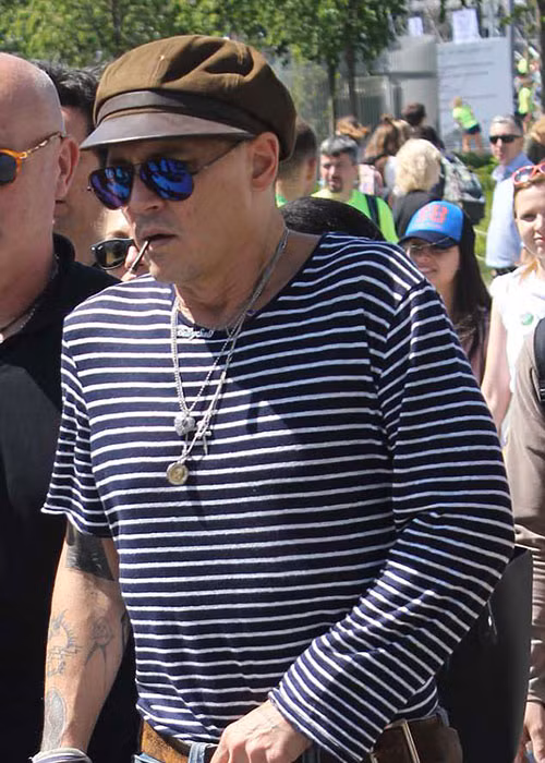 “Cướp biển” Johnny Depp đang có chuyến lưu diễn châu Âu cùng bạn nhạc của mình - Hollywood Vampires. Ảnh: DM