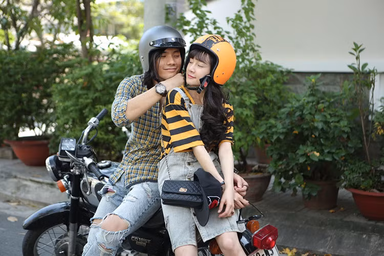 Yêu nhau mặn nồng nhưng Hạ quyết định chia tay Tùng sau 5 năm hẹn hò. Ảnh: Zing