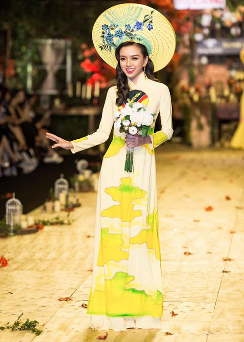 Tại cuộc thi Tìm kiếm người mẫu thể hình Việt Nam 2017, em gái của Vũ Hoàng Điệp giành ngôi vị á quân 2.