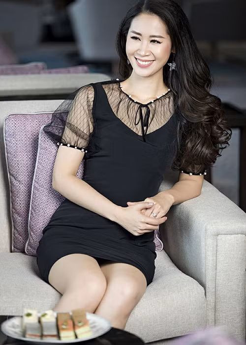 Dương Thùy Linh được nhiều người khen ngợi trẻ hơn với tuổi 35 rất nhiều. Ảnh: FBNV