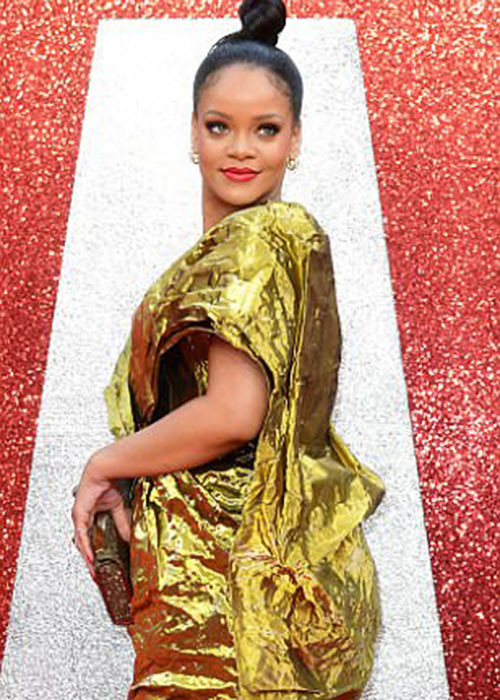 Rihanna từng tham gia không ít bộ phim nhưng diễn xuất của cô bị chê nhạt nhòa.