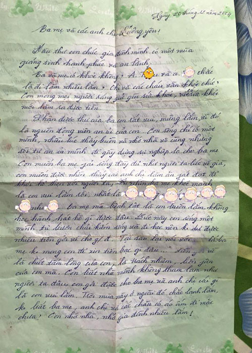 Vy Oanh tiết lộ một trong những bức thư tay cô viết cho bố mẹ khi bố mẹ của cô còn sống. “Chẳng còn ai để con lại được viết những dòng thư nữa rồi”, Vy Oanh nghẹn ngào.