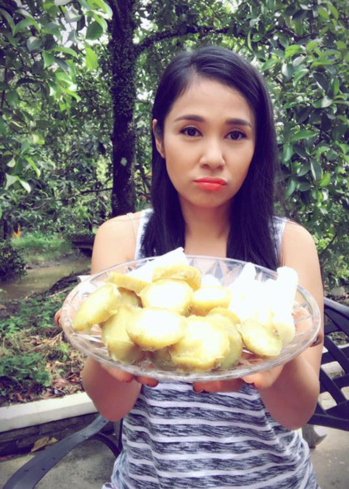 Nữ diễn viên Việt Trinh giản dị ở đời thường.