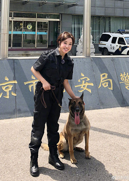 Ở tuổi 58, Lưu Hiểu Khánh kết hôn lần thứ 4 sau 3 cuộc hôn nhân đầy ngột ngạt.