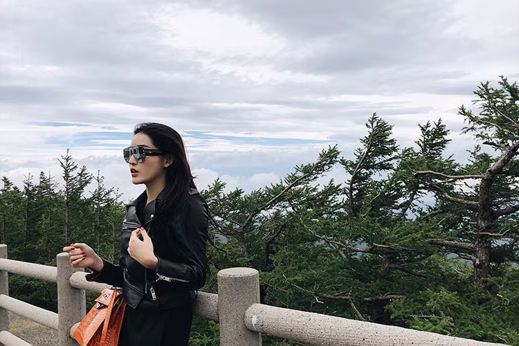 Huyền My tận hưởng chuyến du lịch Nhật Bản.