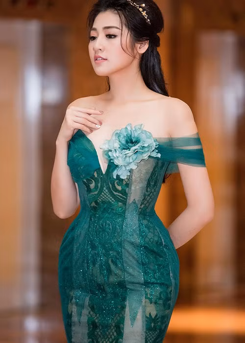 Sau 6 năm đoạt danh hiệu á hậu, Tú Anh ngày càng đẹp rạng rỡ. Ảnh: Danviet