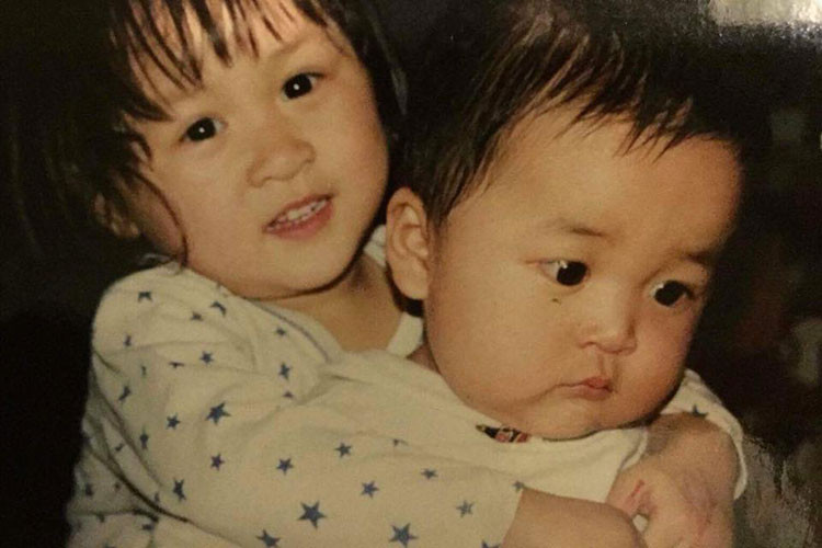 Hot Face sao Việt 24h: Diva Thanh Lam khoe ảnh hiếm hồi nhỏ của các con.