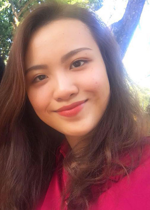 Ở đời thường, Thủy Tiên có phong cách thời trang trẻ trung. Ảnh: FBNV