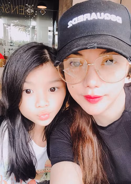 Trương Ngọc Ánh chia sẻ khoảnh khắc nhí nhảnh của con gái.