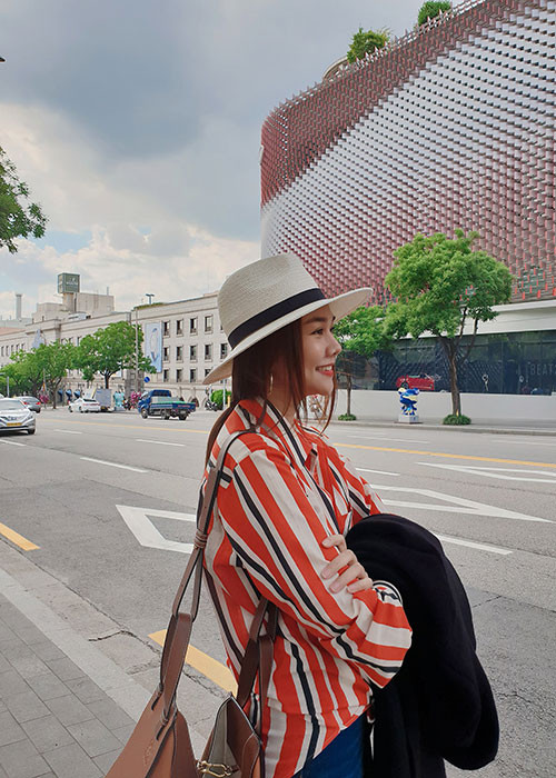 Thanh Hằng tâm sự: “Một mai qua cơn mê xa cuộc đời bềnh bồng, em lại về bên anh”.