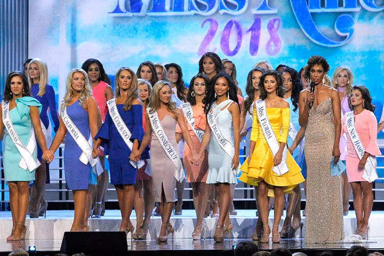 Trước Hoa hậu Mỹ, không ít cuộc thi nhan sắc cũng gây tranh cãi khi quyết định bỏ thi áo tắm. Ảnh: BTC