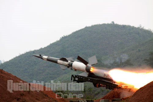 Viet Nam lam gi de duy tri ten lua phong khong cu?