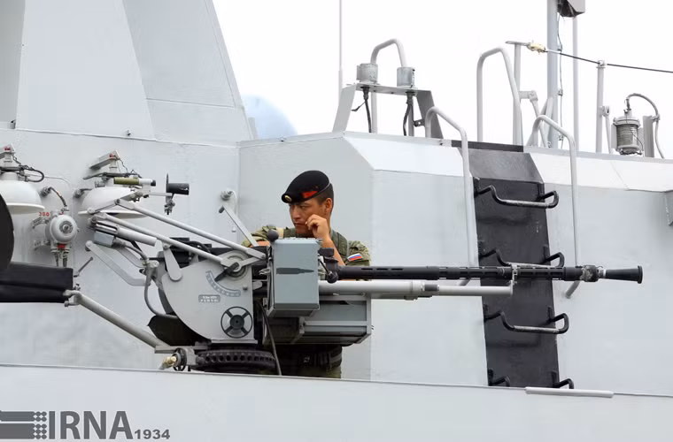 Cận cảnh bệ súng máy hạng nặng 14,5mm KPT trên tàu chiến lớp Buyan.