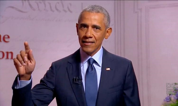 Cụ thể, ông cho biết: "Có một sự thật, và tôi đang thực sự nghiên túc, đó là có sự tồn tại của những đoạn phim và dữ liệu về các vật thể lạ trên bầu trời mà chúng ta không biết chính xác là gì".