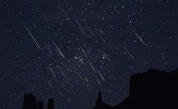 Sao chổi Halley là một trong những sao chổi nổi tiếng nhất. Nó là một sao chổi “tuần hoàn” và trở lại vùng phụ cận của Trái đất khoảng 75 năm một lần, cho nên người may mắn sẽ có cơ hội quan sát nó hai lần trong quãng đời mình.