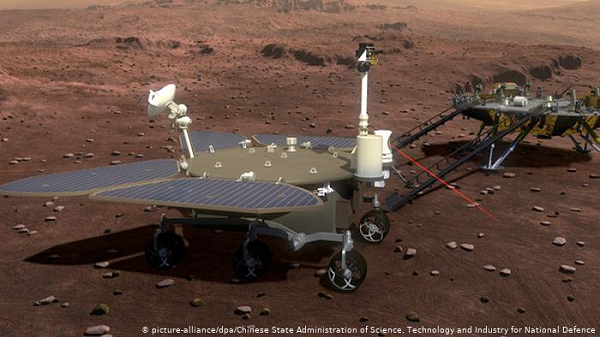 Việc hạ cánh thành công tàu thăm dò Zhurong trên sao Hỏa được xem là bước tiến quan trọng trong tham vọng chinh phục không gian của Bắc Kinh. “Trung Quốc lần đầu tiên để lại dấu ấn trên sao Hỏa. Đây là một bước quan trọng trong khám phá vũ trụ của chúng tôi”, Tân Hoa Xã cho hay.