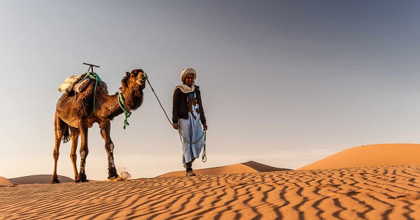 Người bản địa làm nhiệm vụ hướng dẫn cho các nhà thám hiểm cũng giải thích rằng những âm thanh có nguồn gốc từ các linh hồn địa ngục, và đây là cách mà chúng nói chuyện với nhau.