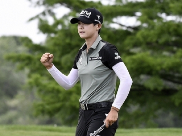 Không những thế, nữ golf thủ còn sở hữu chiều cao 1,73 m, thân hình cao ráo, thon thả đáng ngưỡng mộ.