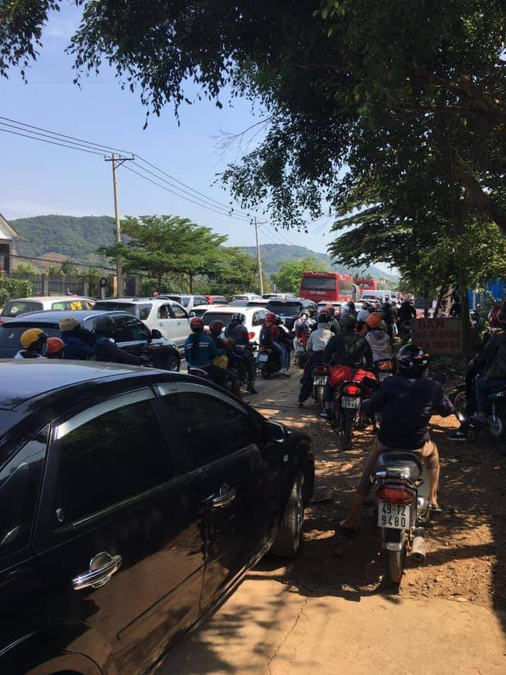 Loat anh Da Lat dong nghet du khach khien nhieu nguoi ngan ngam-Hinh-2