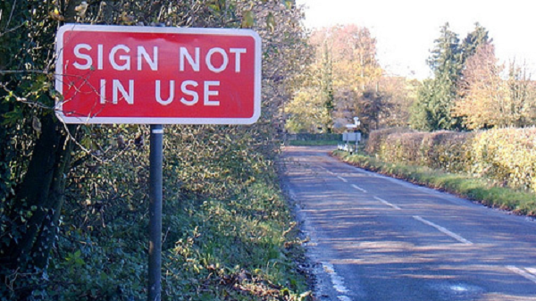 "Biển báo này không hoạt động nữa!"