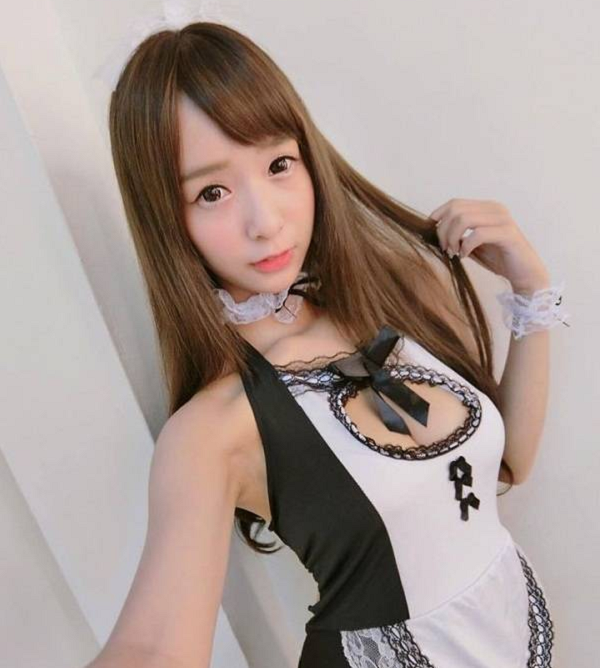 Không chỉ chơi game giỏi, cô nàng Kimi còn từng làm gương mặt đại diện cho nhiều game mobile giúp tên tuổi nổi như cồn.