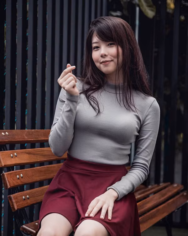 Dù nổi tiếng, song nữ game thủ khá kín tiếng về đời tư. Trên trang cá nhân, thỉnh thoảng Mayumi mới đăng tải hình ảnh về cuộc sống cá nhân.