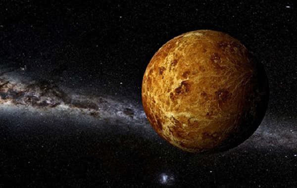 Việc tàu thăm dò Parker bay đến sao Kim thực chất là tận dụng lực hấp dẫn của hành tinh để "tạo đà" cho chuyến du hành vĩnh cửu của nó đến Mặt trời, nhưng đồng thời cũng cung cấp thêm các dữ liệu về Sao Kim.