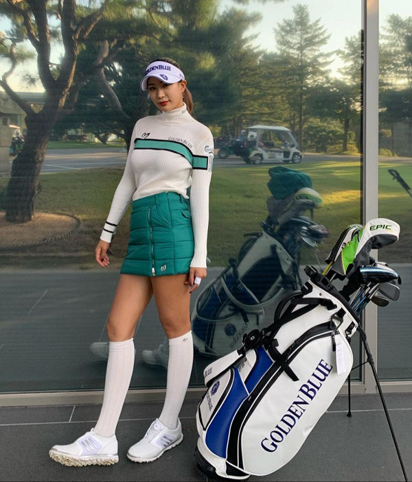 Có thời điểm cô nàng nỗ lực tập luyện để cải thiện thành tích chơi golf, nhằm hạn chế những lời chê bai về thực lực. Tuy nhiên lại không đạt được kết quả như mong đợi.