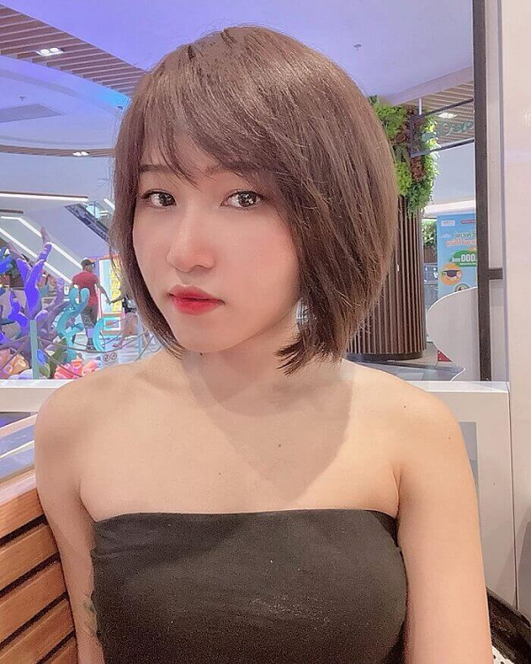 Thân hình nóng bỏng của nữ game thủ dần được hình thành qua năm tháng nhờ thực hiện chế độ dinh dưỡng và luyện tập kiên trì, khoa học.