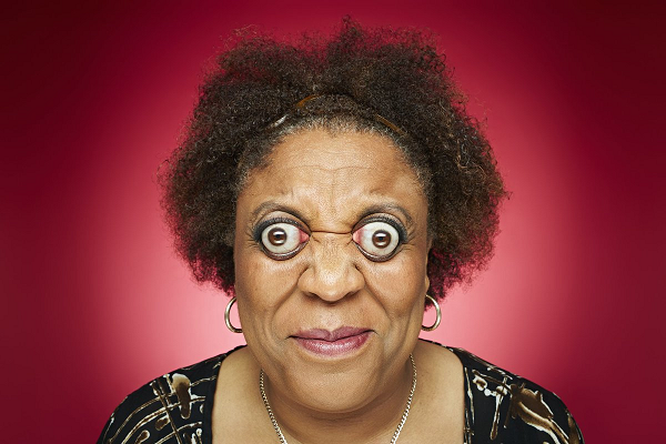 Kim Goodman lập kỷ lục Guinness thế giới năm 1997, trở thành người phụ nữ có nhãn cầu nhô ra xa nhất kể từ đó đến nay và thành tích đó chưa hề bị xô đổ.