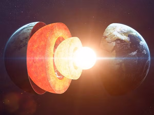 Các nhà khoa học cho biết, tốc độ quay của hành tinh Xanh cũng thay đổi theo mùa. Cụ thể nhanh hơn khi Bán Cầu Bắc vào hè, chậm hơn khi đông tới. Trái đất bay với quỹ đạo hình elip quanh Mặt Trời, và khi gần quả cầu lửa, ta bay nhanh hơn đồng nghĩa với việc ta quay chậm hơn.