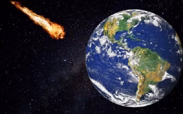 Phương án sử dụng sức công phá của vũ khí hạt nhân để loại bỏ hoàn toàn thiên thạch 2021 PDC từ không gian cũng được đề xuất. Tuy nhiên luật quốc tế không cho phép các quốc gia sử dụng vũ khí hạt nhân ngoài vũ trụ.