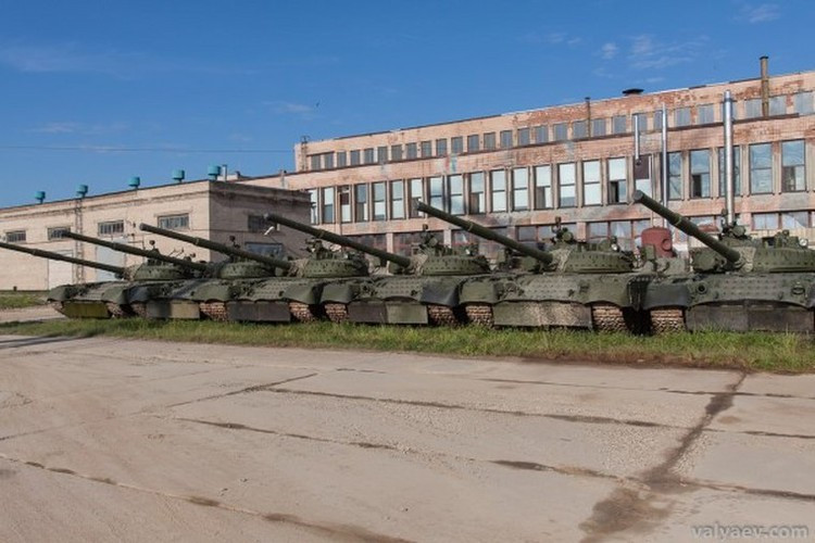 Việc sửa chữa xe tăng T-80B có thể còn được sử dụng cho mục đích xuất khẩu vũ khí của Nga.