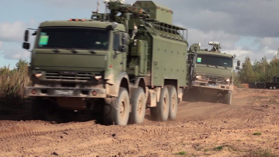 Tuy nhiên điều khá lạ ùng và rất đáng chú ý nằm ở chỗ có vẻ như Nga dự định sử dụng tổ hợp EW này để canh phòng đồng minh của mình, đó chính là Trung Quốc.