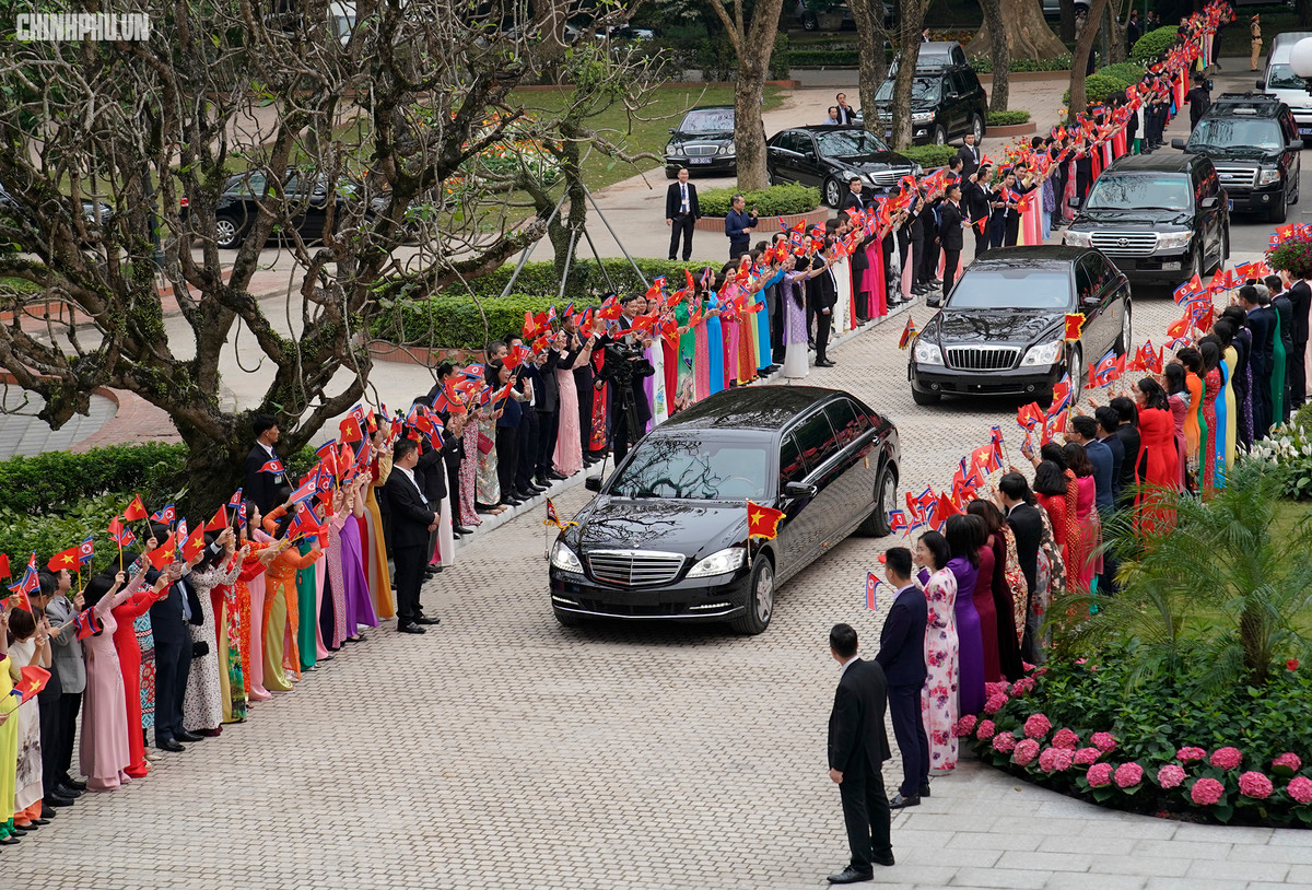 Anh: Thu tuong Nguyen Xuan Phuc hoi kien Chu tich Trieu Tien Kim Jong-un