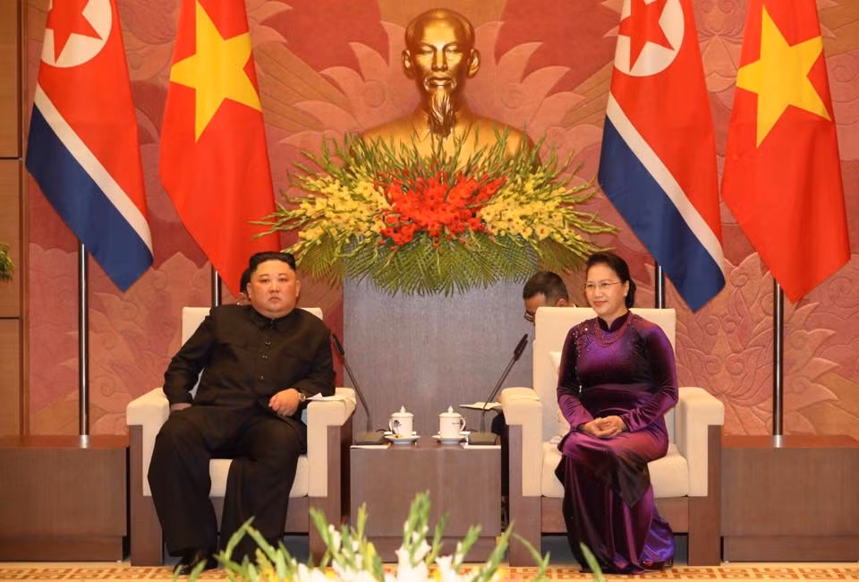 Chủ tịch Triều Tiên Kim Jong -Un cùng đoàn đại biểu cấp cao Triều Tiên đã hội kiến với Chủ tịch Quốc hội Nguyễn Thị Kim Ngân tại Nhà Quốc hội.