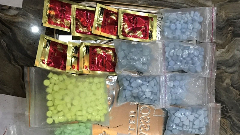 Hung Yen: Pha duong day chuyen cap ma tuy tong hop cho cac quan karaoke