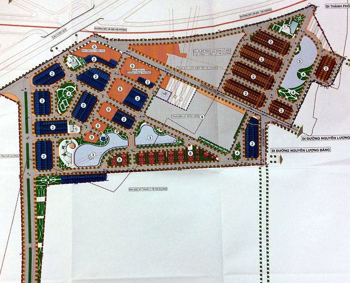 Đáng chú ý, các hồ sơ từ UBND tỉnh Hải Dương thể hiện, tại hai dự án Khu đô thị Việt Hòa – Thanh Bình và dự án đầu tư xây dựng Tổ hợp công trình hỗn hợp tại Lô đất CCC05 thuộc phường Thanh Bình (TP Hải Dương, tỉnh Hải Dương), Công ty TNHH Tập đoàn Quang Giáp hiện mới trúng sơ tuyển nhà đầu tư và phải thực hiện lập hồ sơ đề xuất theo quy định của Luật Đấu thầu, Nghị định 30/2015/NĐ-CP của Chính phủ để đánh giá năng lực trước khi quyết định giao làm nhà đầu tư thực hiện dự án trên.