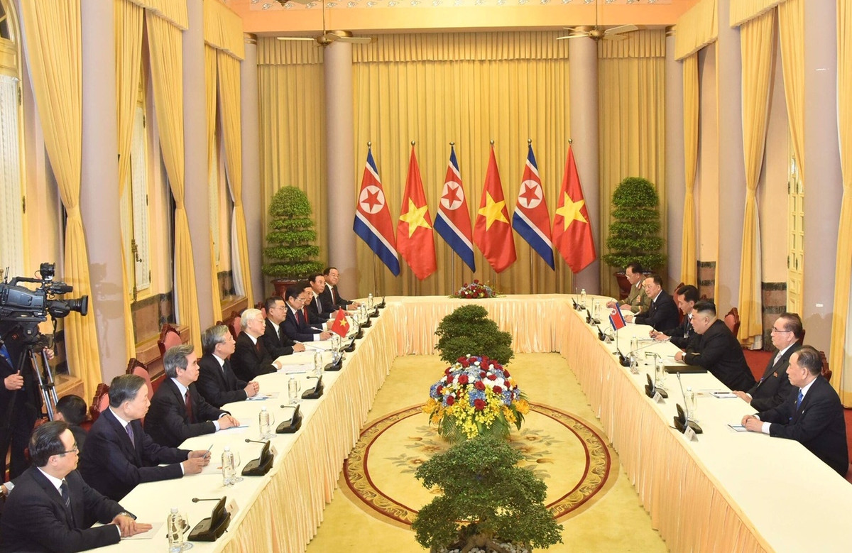 Chu tich Kim Jong-un tham Viet Nam: Dau moc quan trong trong lich su quan he hai nuoc