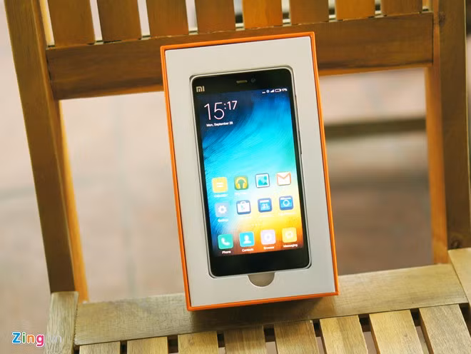 Ngam dien thoai Xiaomi Mi 4C ve VN gia hon 5 trieu dong