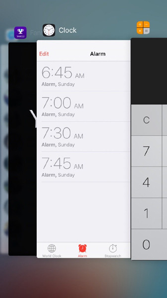 5. Bạn có thể chuyển đổi giữa các ứng dụng rất nhanh bằng 3D Touch. Chỉ việc ấn vào màn hình, giữ chặt một bên màn hình của ứng dụng để kích hoạt slide đổi ứng dụng.